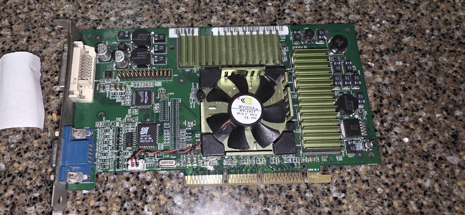 ELSA Gladiac NVIDIA GeForce2 Ultra 64MB AGP VGA multi-monitor Fan/Heatsink