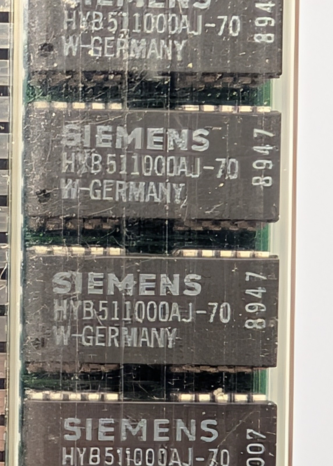 4 VTG Siemens West Germany HYB511000BJ-70 8 Chip FPM Ram UNTESTED – SEE DESC