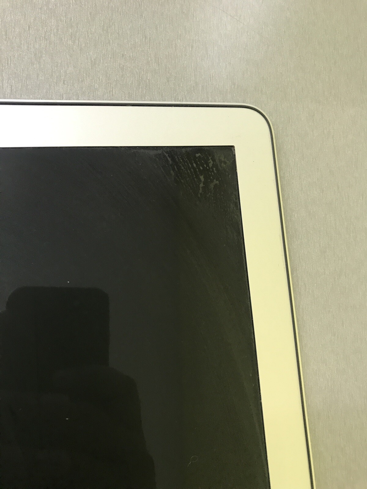 Apple MacBook Air 13″ A1466 2013-2015 LCD Screen Complete Assembly BROKEN SCREEN