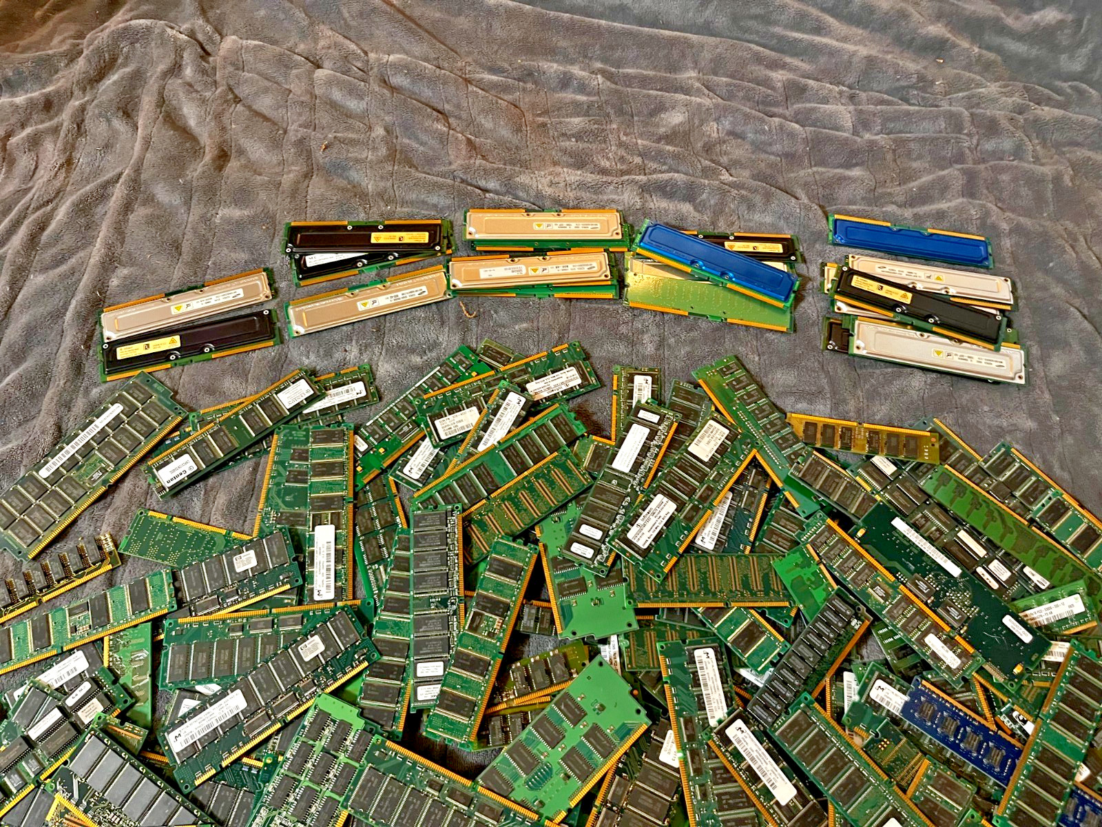 13.9 lbs Mixed Unshielded Computer Memory RAM Gold Recovery + 1.462 lbs Shielded