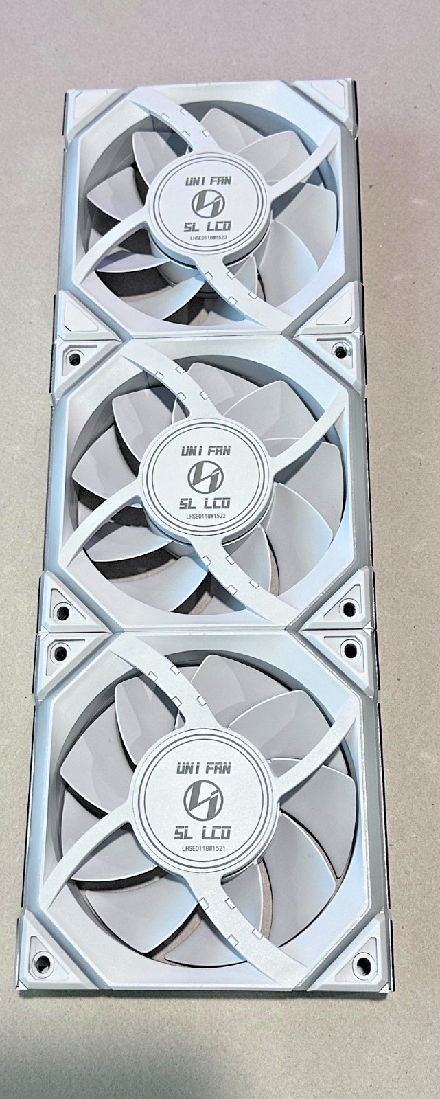 Lian Li UNI Fan SL LCD Wireless 120 – LOT OF 3 – Standard Blade – TESTED – WORKS
