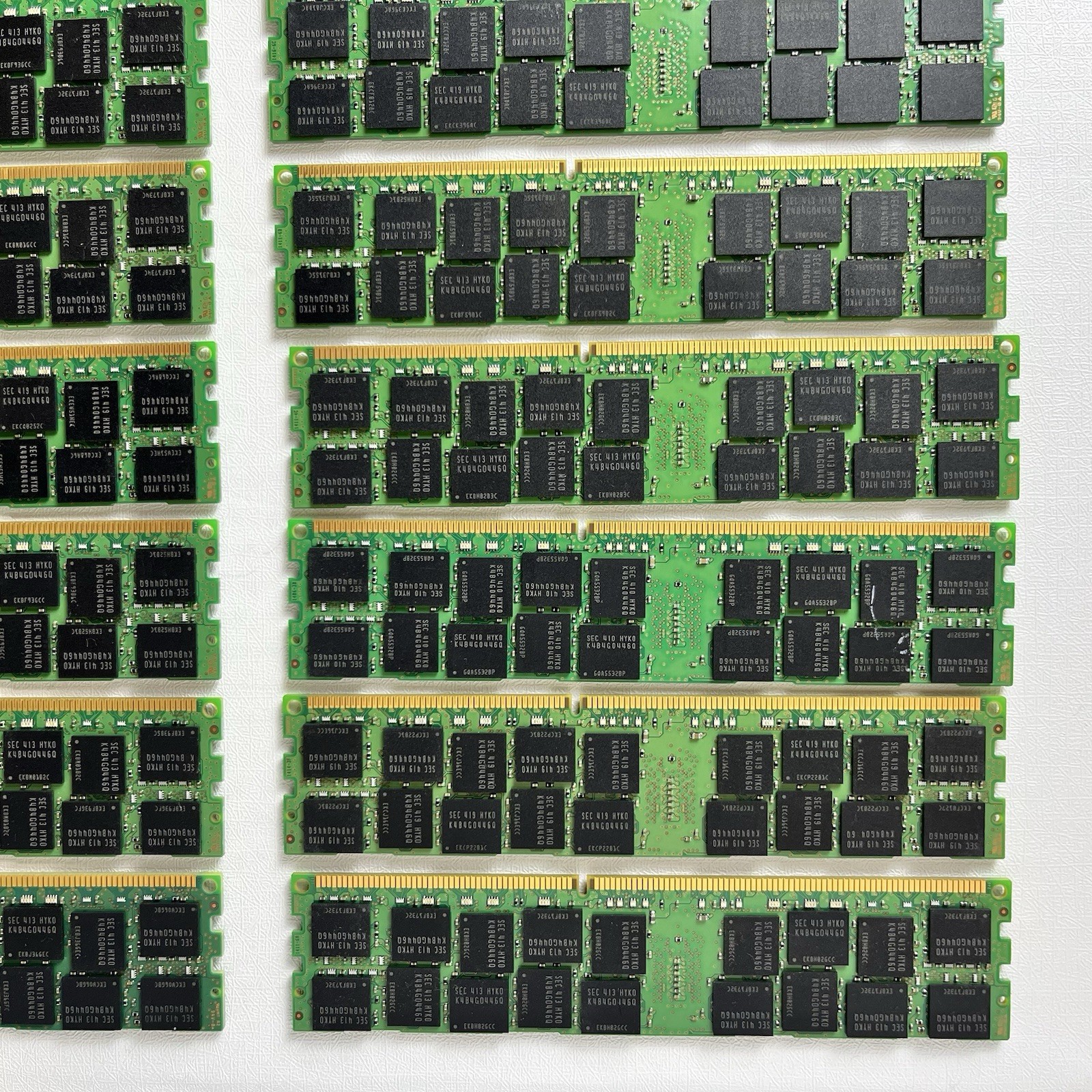 Lot 16GB Samsung 256GB (16x16GB) DDR3 PC3L- 12800R M393B2G70QH0-YKO