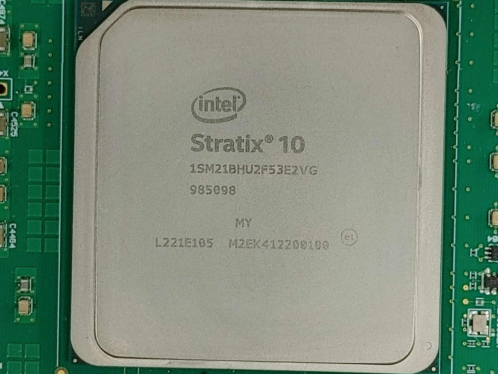 Altera Intel 1SM21BHU2F53E2VG Stratix 10 MX 2100 S10 FPGA 985098 CPU SOLDERED IN