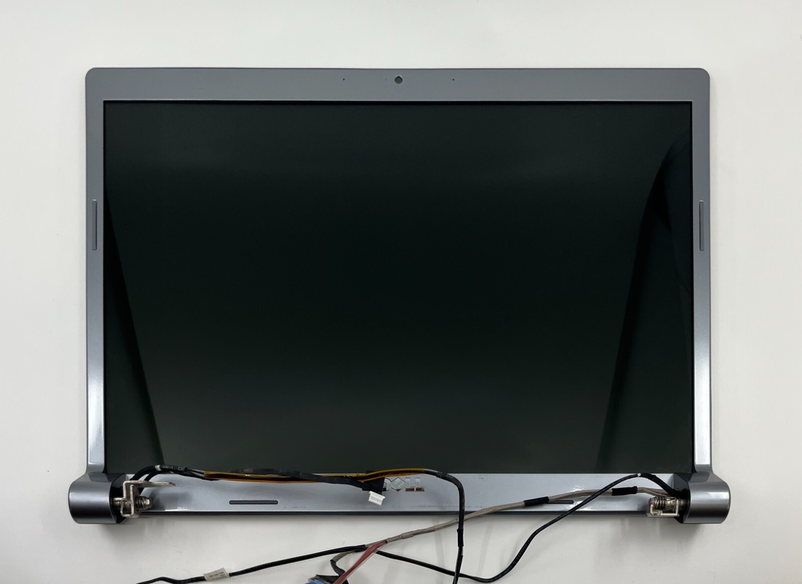 OEM Dell Studio 1735 Screen Assembly 17″ 1440×900 LCD with Hinges and Back Cover