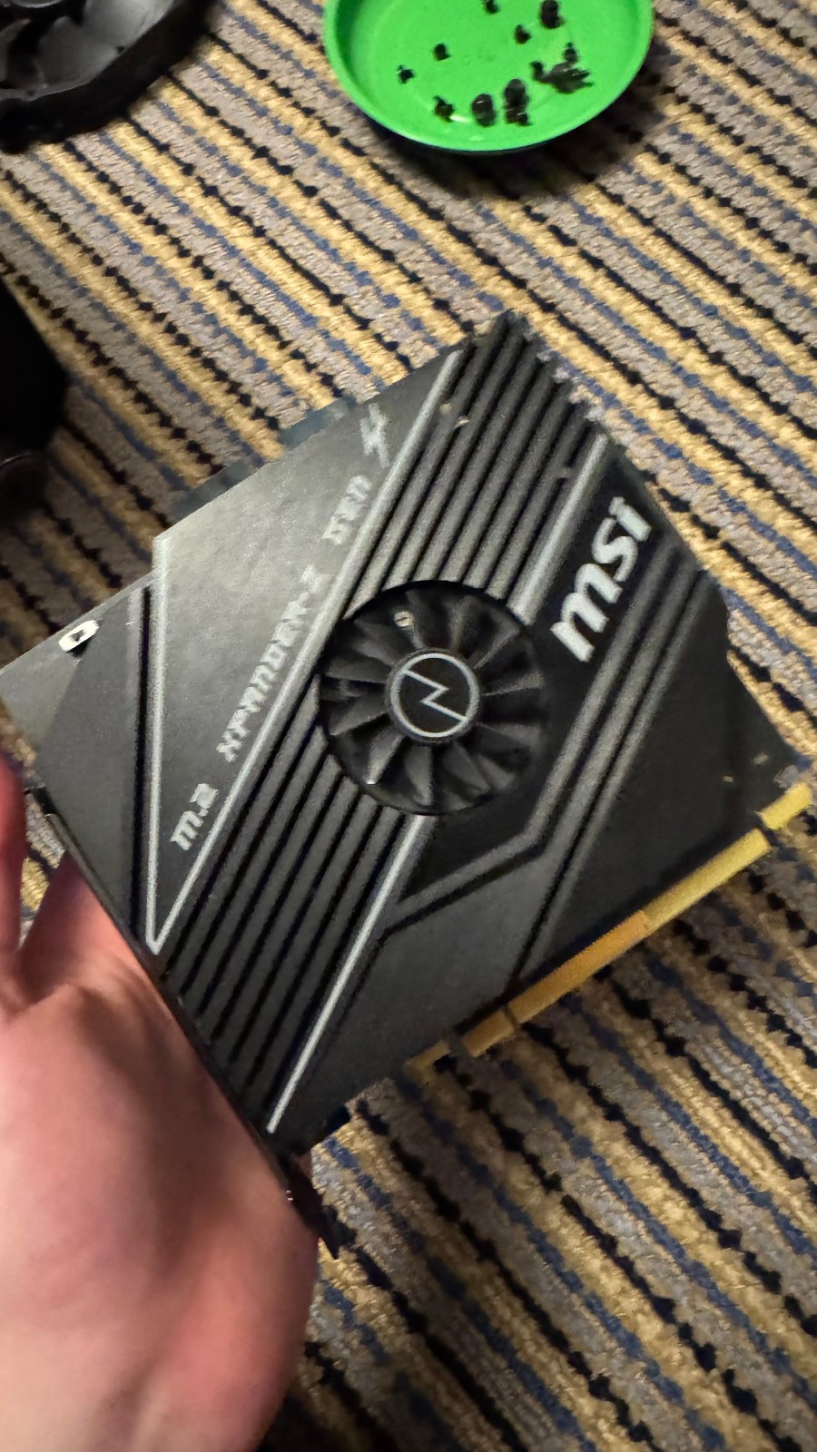 msi meg x570 godlike CPU not included