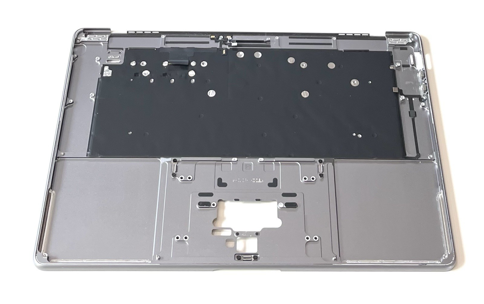 Apple MacBook Air M3 15″ 2024 A3114 Top Case w/ Keyboard Gray OEM Grade B-