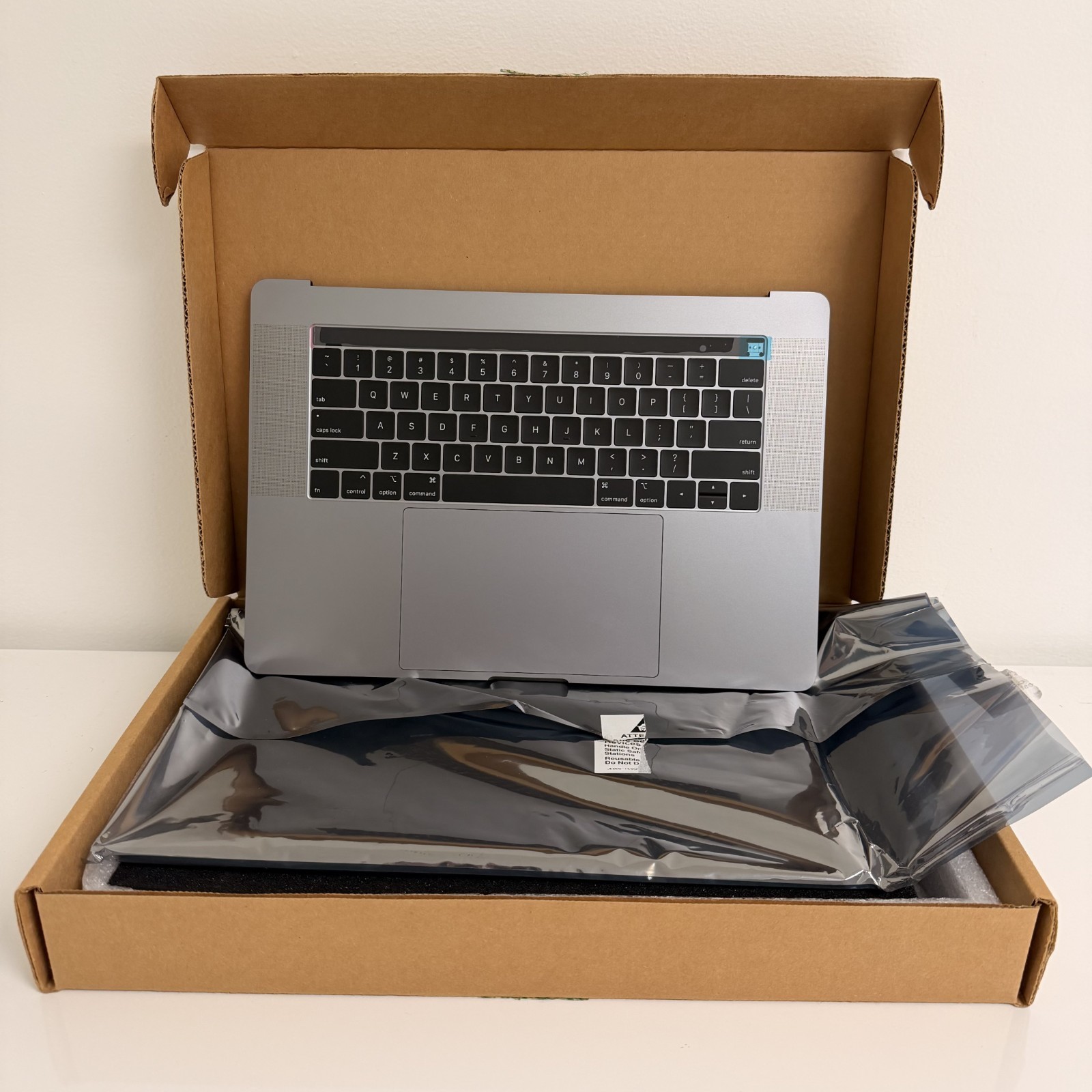 New OEM Apple MacBook Pro 15″ A1990 Top Case Replacement Space Gray 661-10345