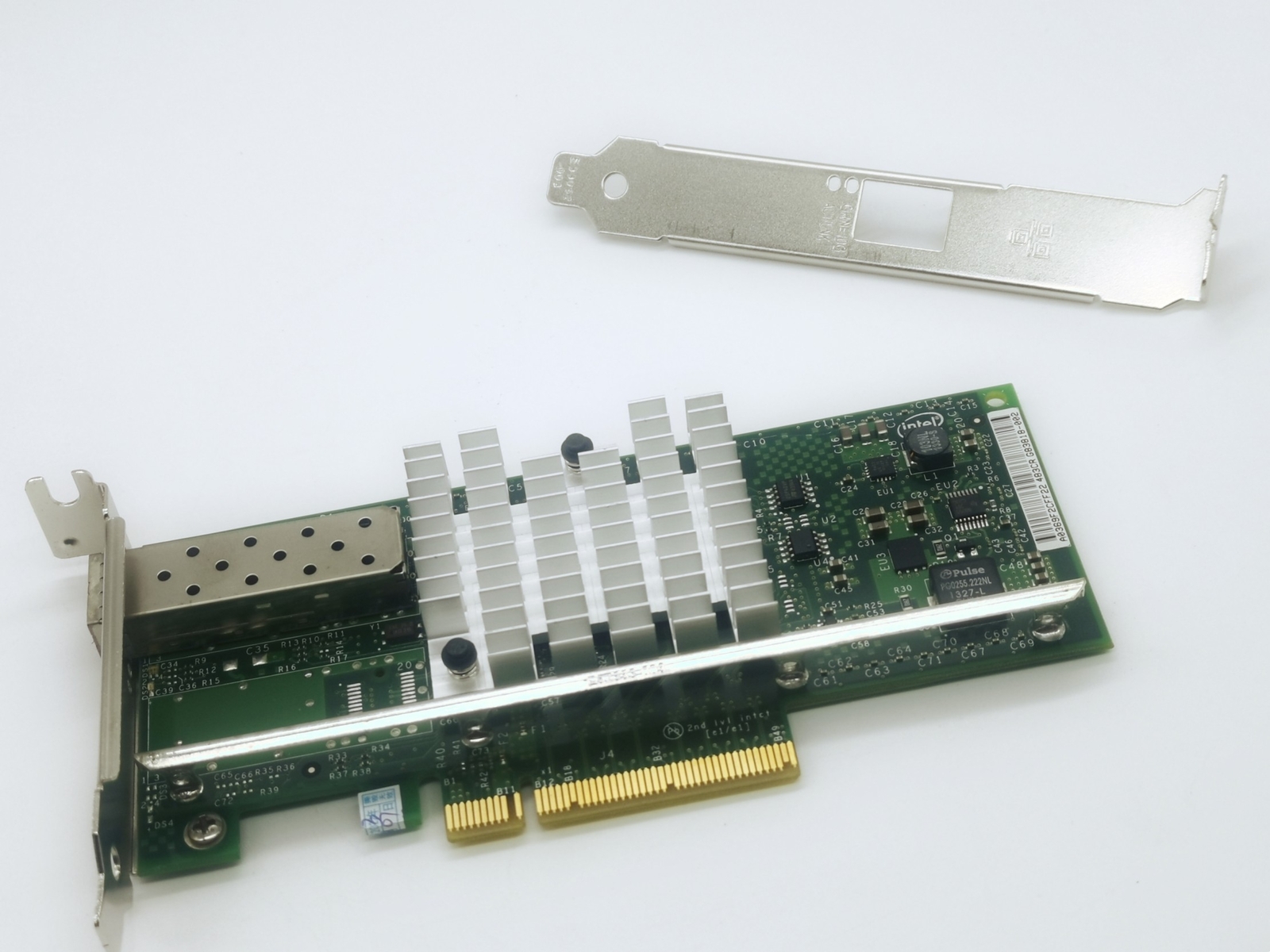 NEW Intel X520-DA1 E10G41BTDA 10GbE Ethernet Converged Network Adapter
