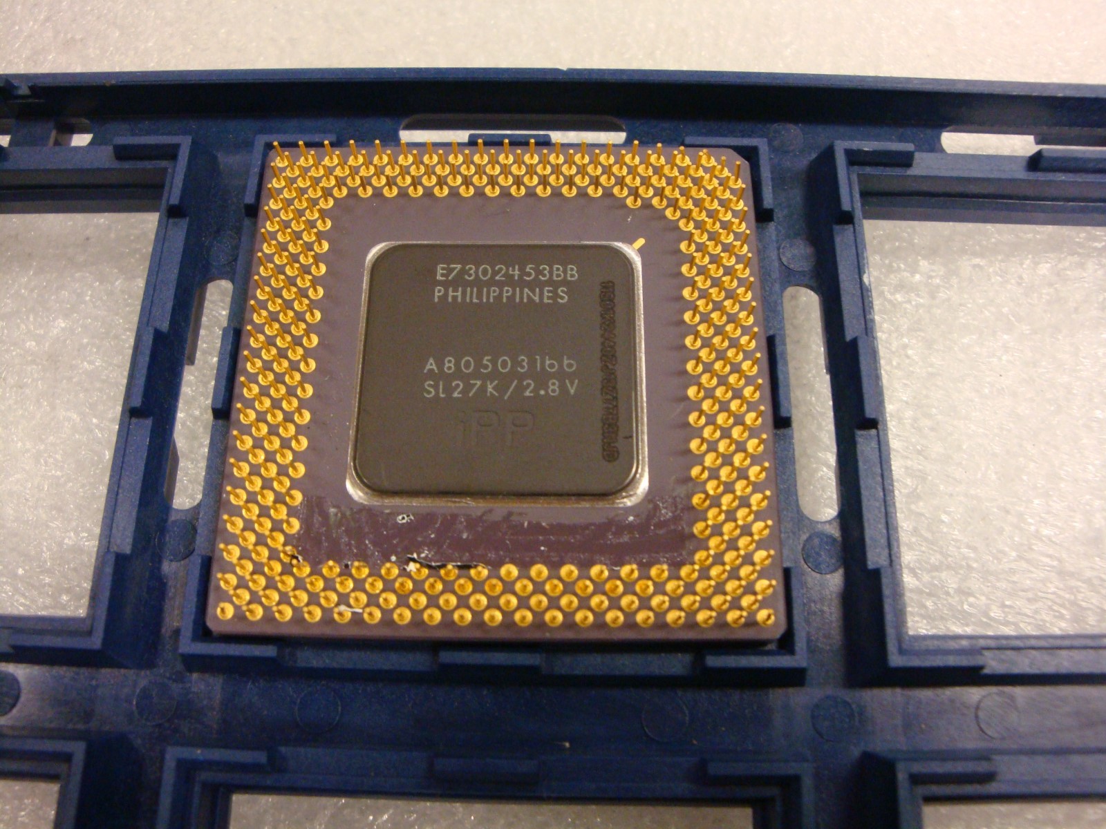 VINTAGE Intel Pentium MMX 166 A80503166 SL27K SL239 Socket 7 Processor