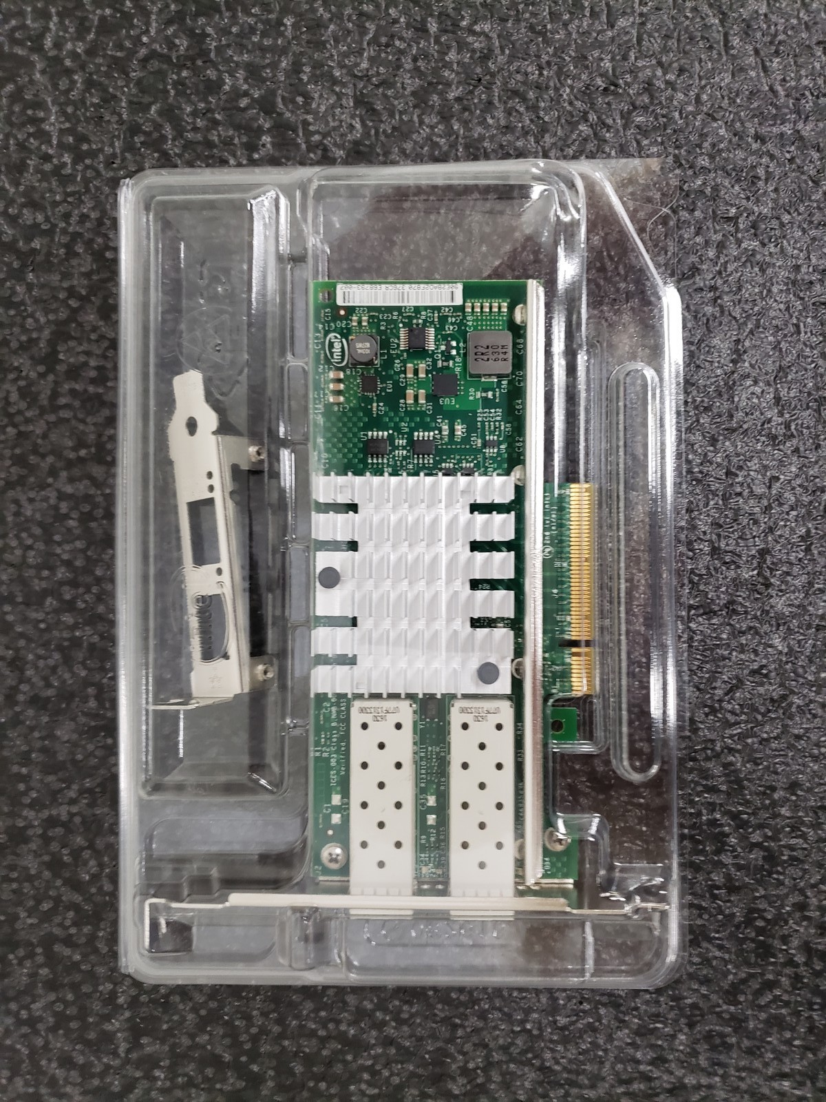 Intel X520-DA2 2x10GbE SFP+ PCIe Network Card with Low Profile Bracket 927249.