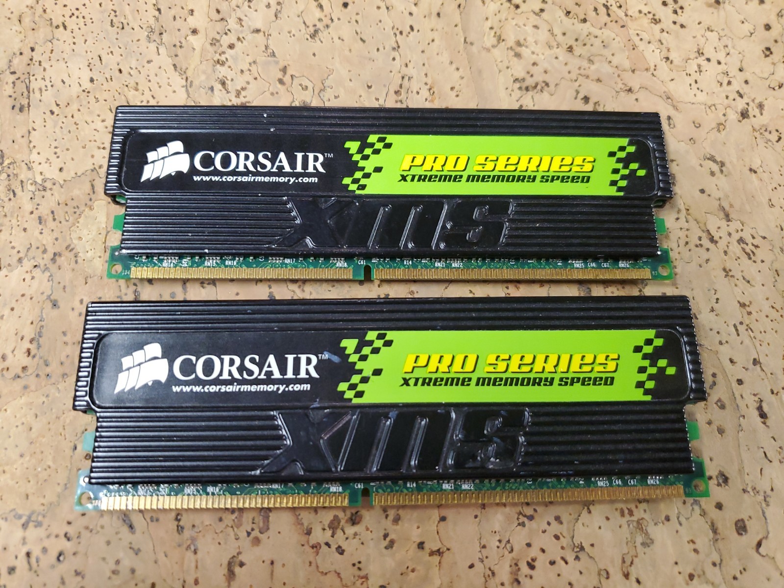 Corsair XMS Pro Series 1GB (2x512MB) DDR1 CMX512-3200XLPRO 400MHz