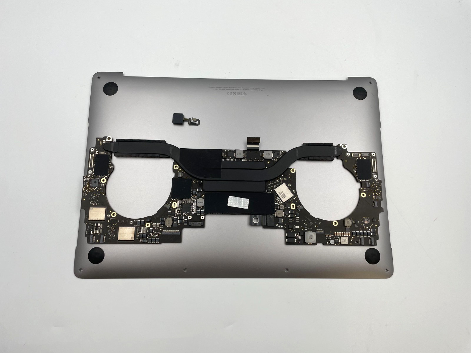 Apple MacBook Pro 13″ A2251 2020 i5 2.0GHz 16GB 512GB/1TB Logic Board + Touch ID
