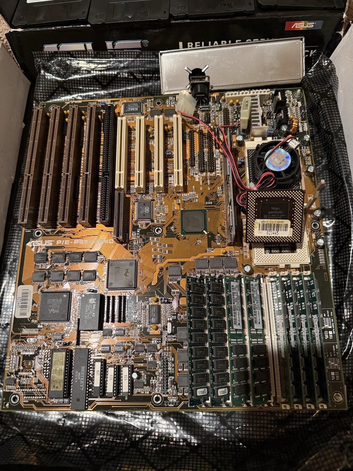 RARE EISA ASUS P/E-P55T2P4D Dual Pentium 200 MMX AT Rev 2.0 Motherboard 32MB EDO