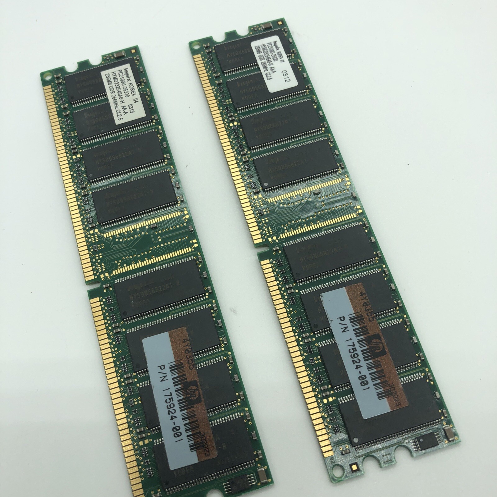 NEW 2 pcs of 256MB DDR 512MB SDRAM PC2100 266 CL2.5 Samsung Kingston HP # 175924