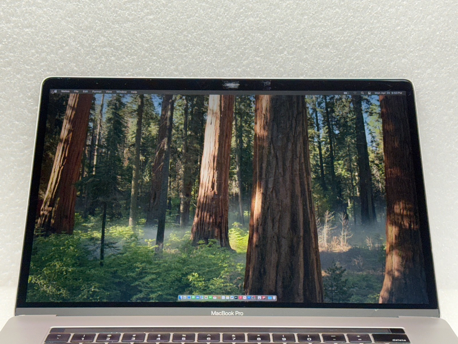 Genuine Apple LCD Screen Assembly 15″ MacBook Pro A1990 2018 2019 – Space Gray