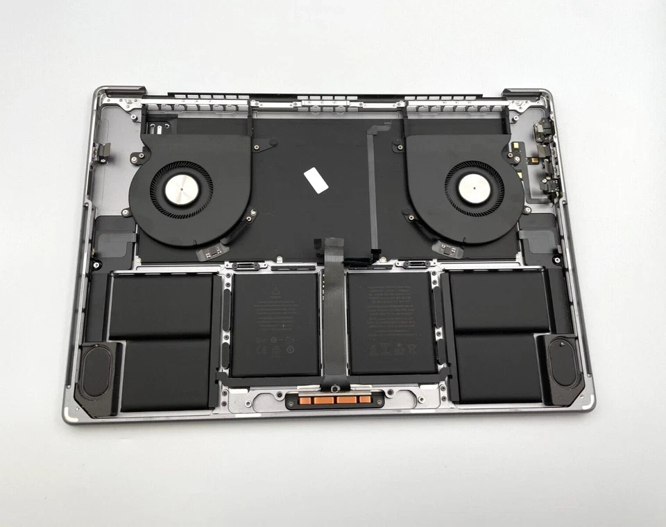 OEM Apple MacBook Pro 16″ M1 2021 A2485 Top Case Keyboard Palmrest Silver A-