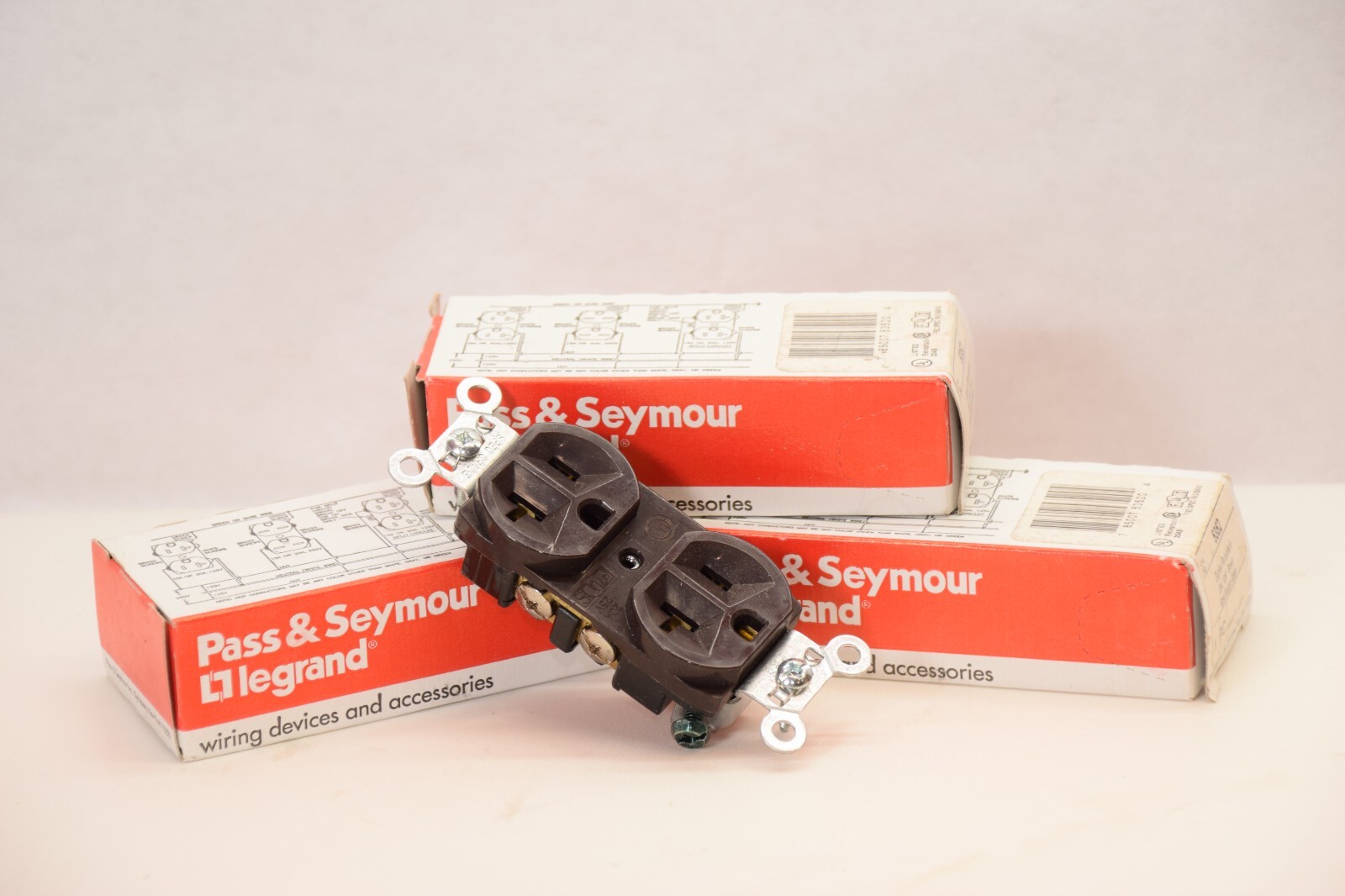 (Lot of 3) Pass & Seymour Legrand 5352 Duplex Receptacle 20A 125v BROWN (NEW)