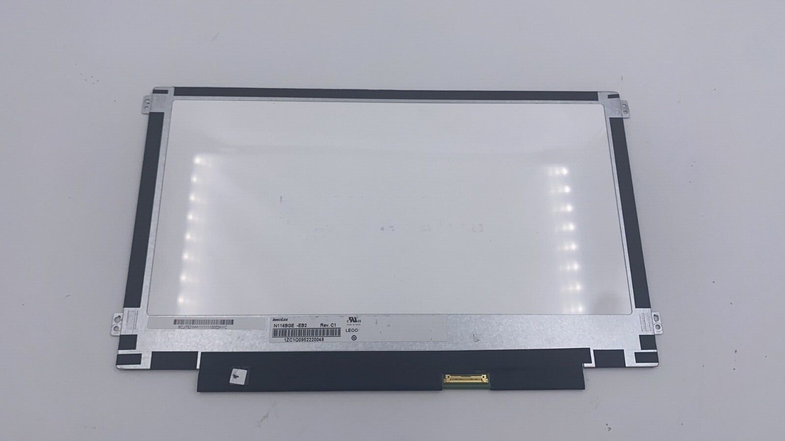 Innolux 11.6″ 1366×768 HD 30pin Laptop Glossy LCD Screen N116BGE-EB2 C1.C2 GA