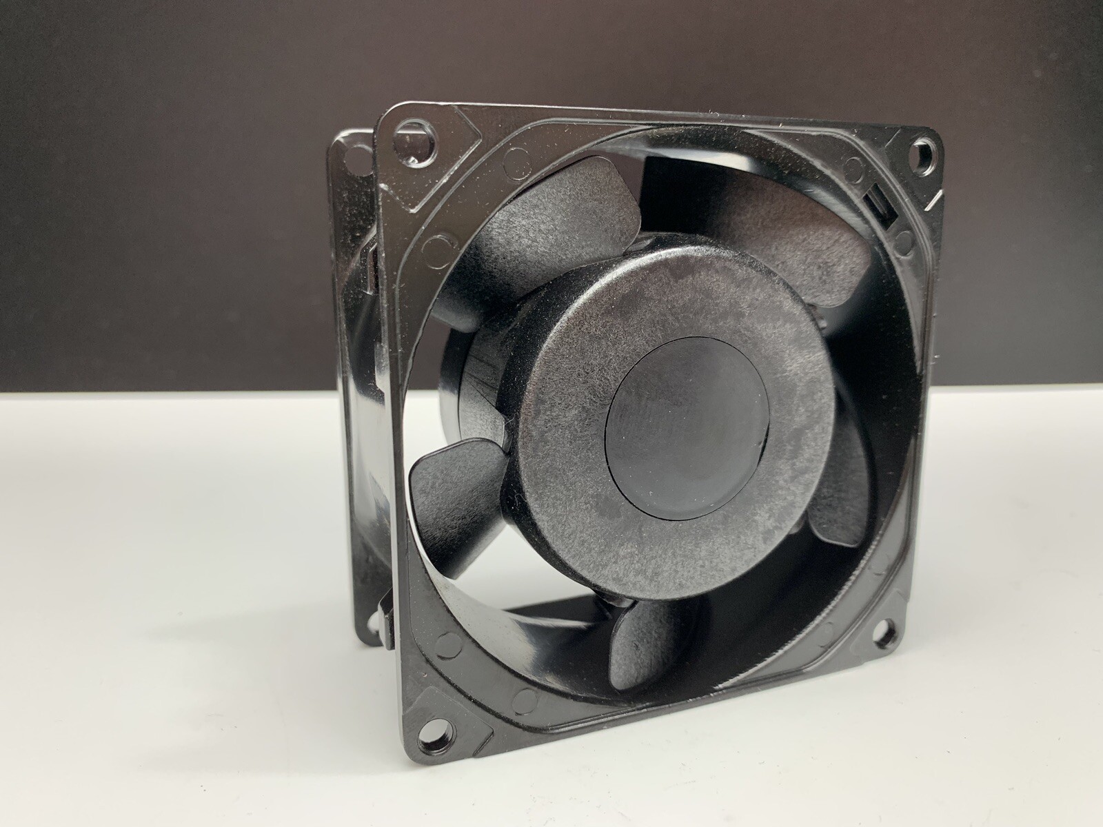 NEW U.S. TOYO FAN MODEL: USTF80382303T VOLTS: 230 HERTZ: 50/60 WATTS: 10/8