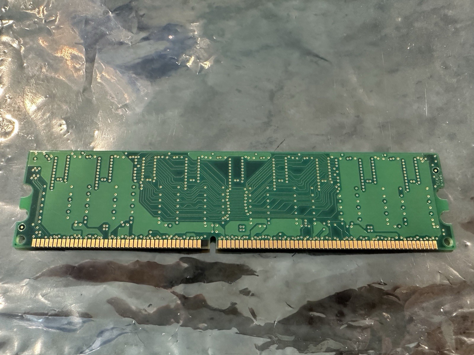 Samsung 256MB DDR1 SDRAM PC-2100 184-Pin DIMM CL2.5 M368L3223CTL-CB0