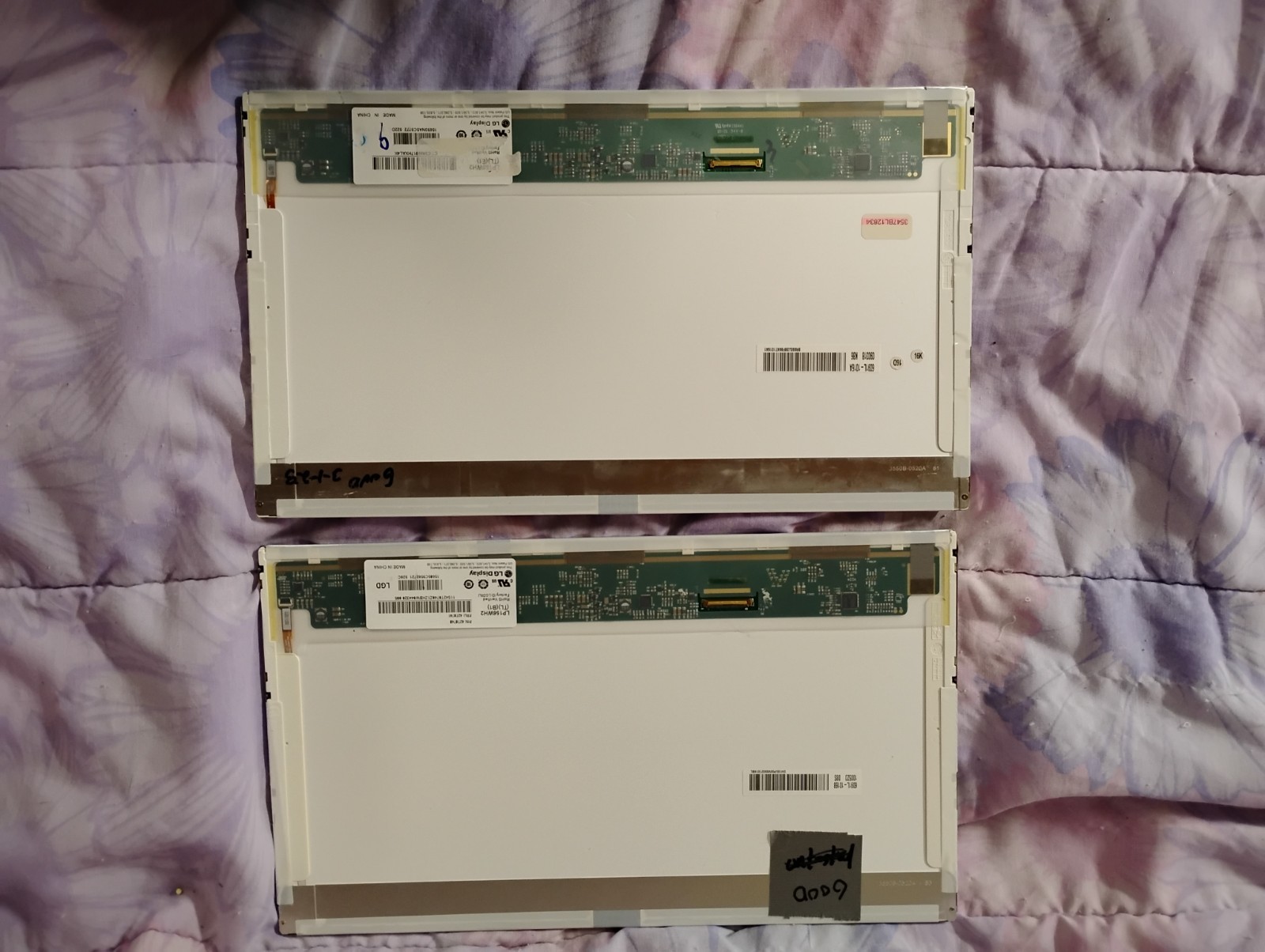 2-LG DISPLAY LP156WH2. 1- (TL)(E1) 1- (TL)(B1). 1 glossy, 1 Matte