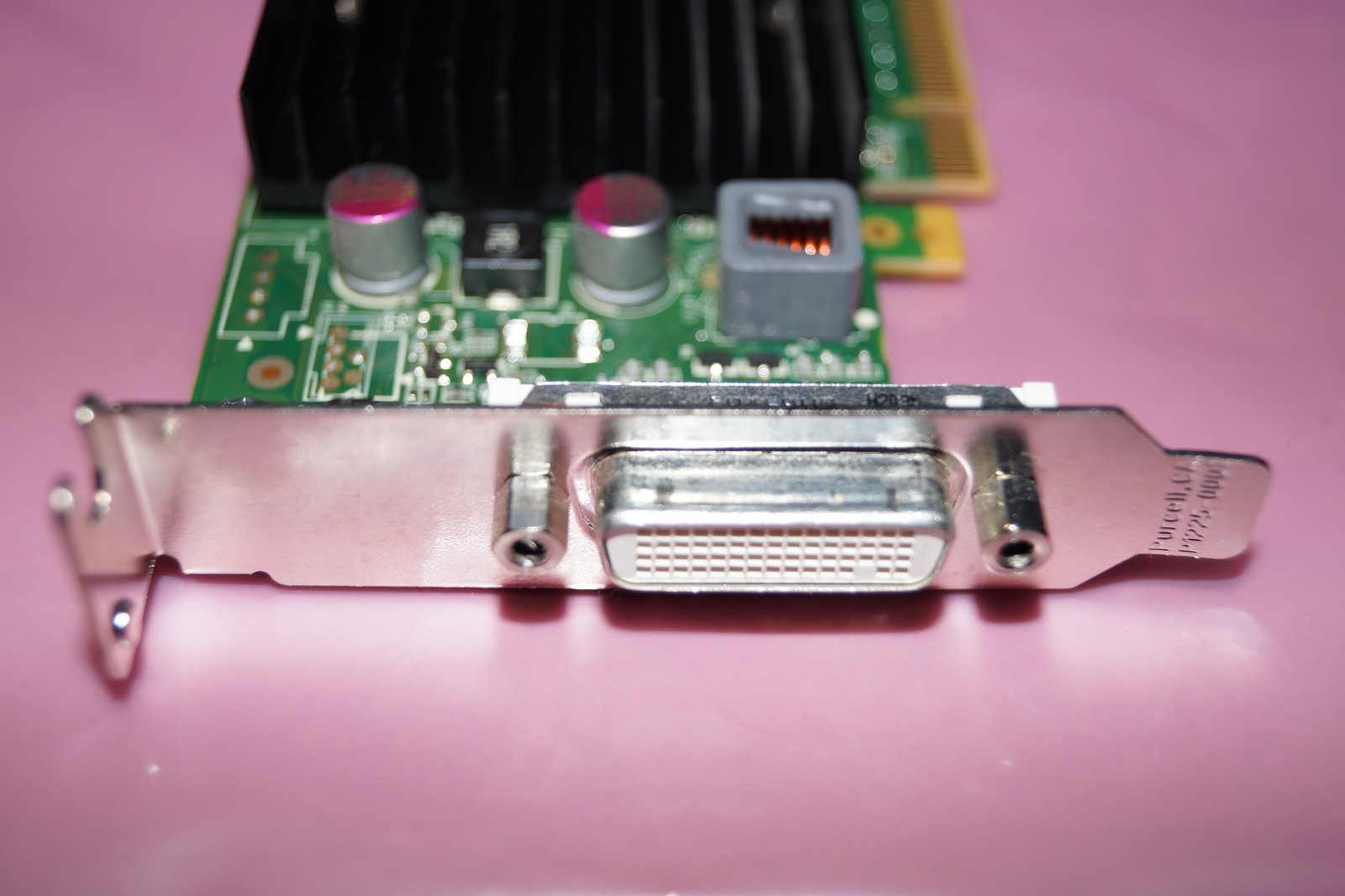 NVIDIA NVS 300 625629-001 512MB Video Card PCIe DMS-59 LOW PROFILE