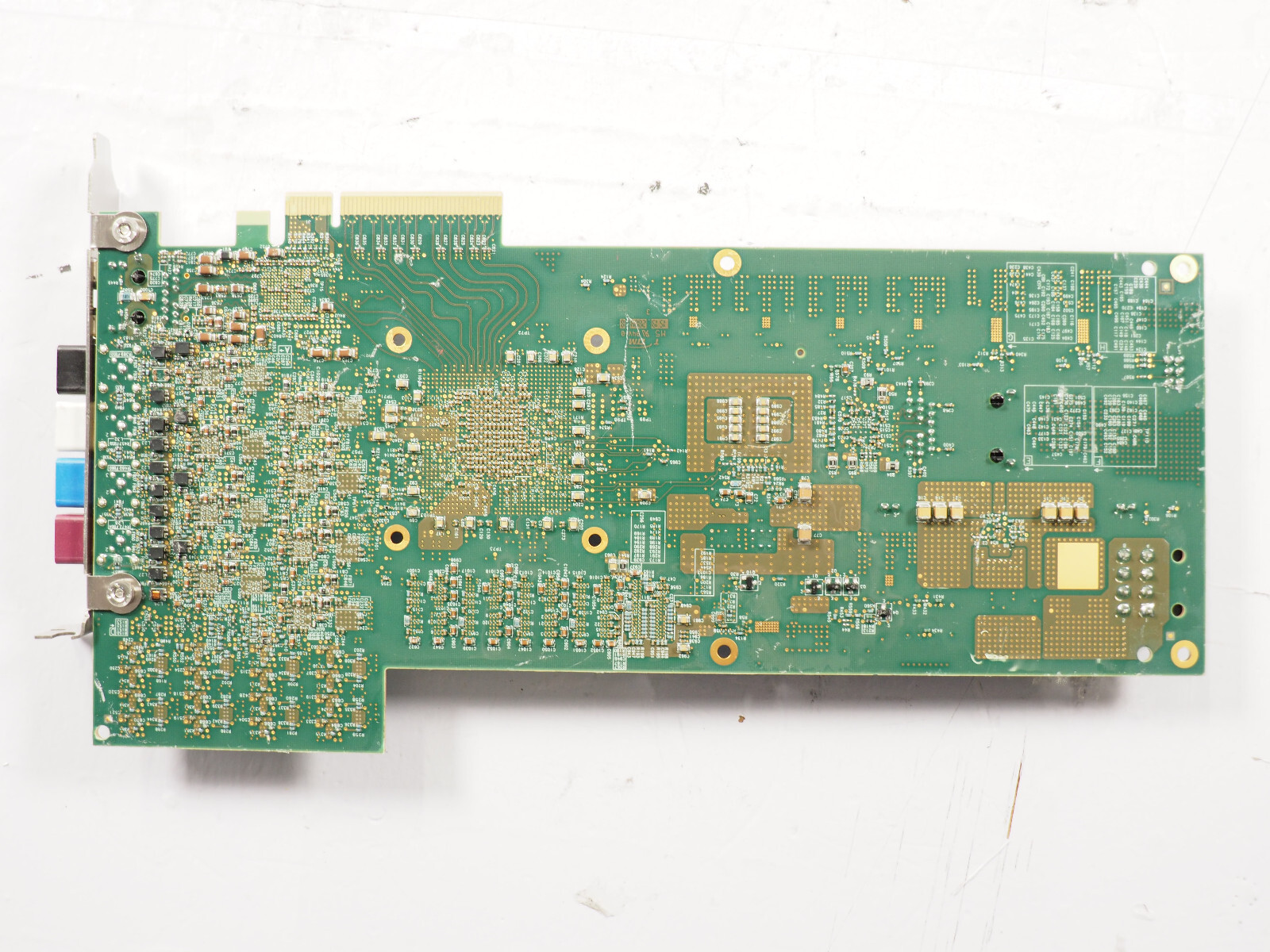 Altera Arria 10 SoC AR 10AS066H2F34I1HG Field Programmable Gate Array on Board