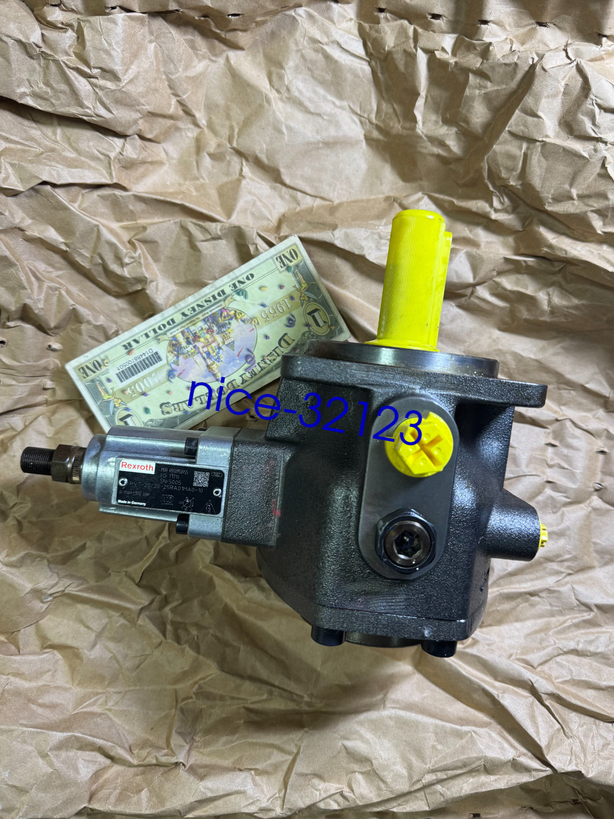 PV7-2X/20-25RA01MA0-10 NEW REXR0TH PUMP MADE IN GERMANY R900950955