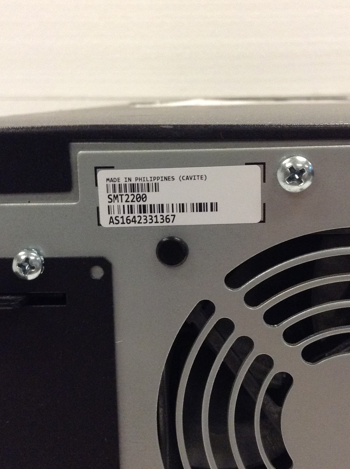 APC Smart-2200 Tower Uninterruptible Power Supply SMT2200 No Batteries FREE SHIP