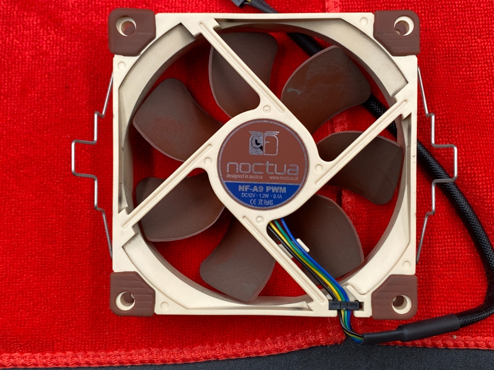 GIGABYTE W480 VISION D WHITE ATX+16GB DDR4 3200MHz GSKILL RAM+NOCTUA CPU COOLER