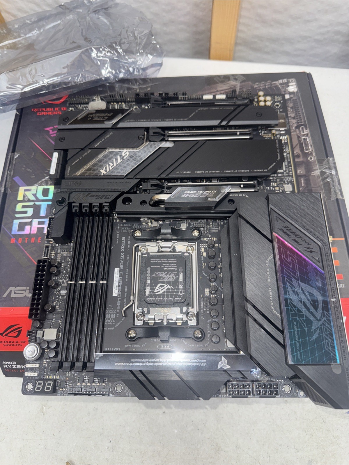 ASUS ROG STRIX X670E-E GAMING WIFI