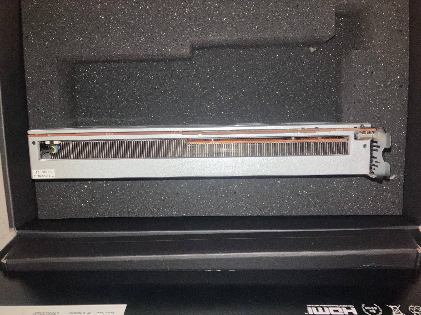 AMD Radeon vii 16GB. USED FOR 1 MONTH. Ships from USA