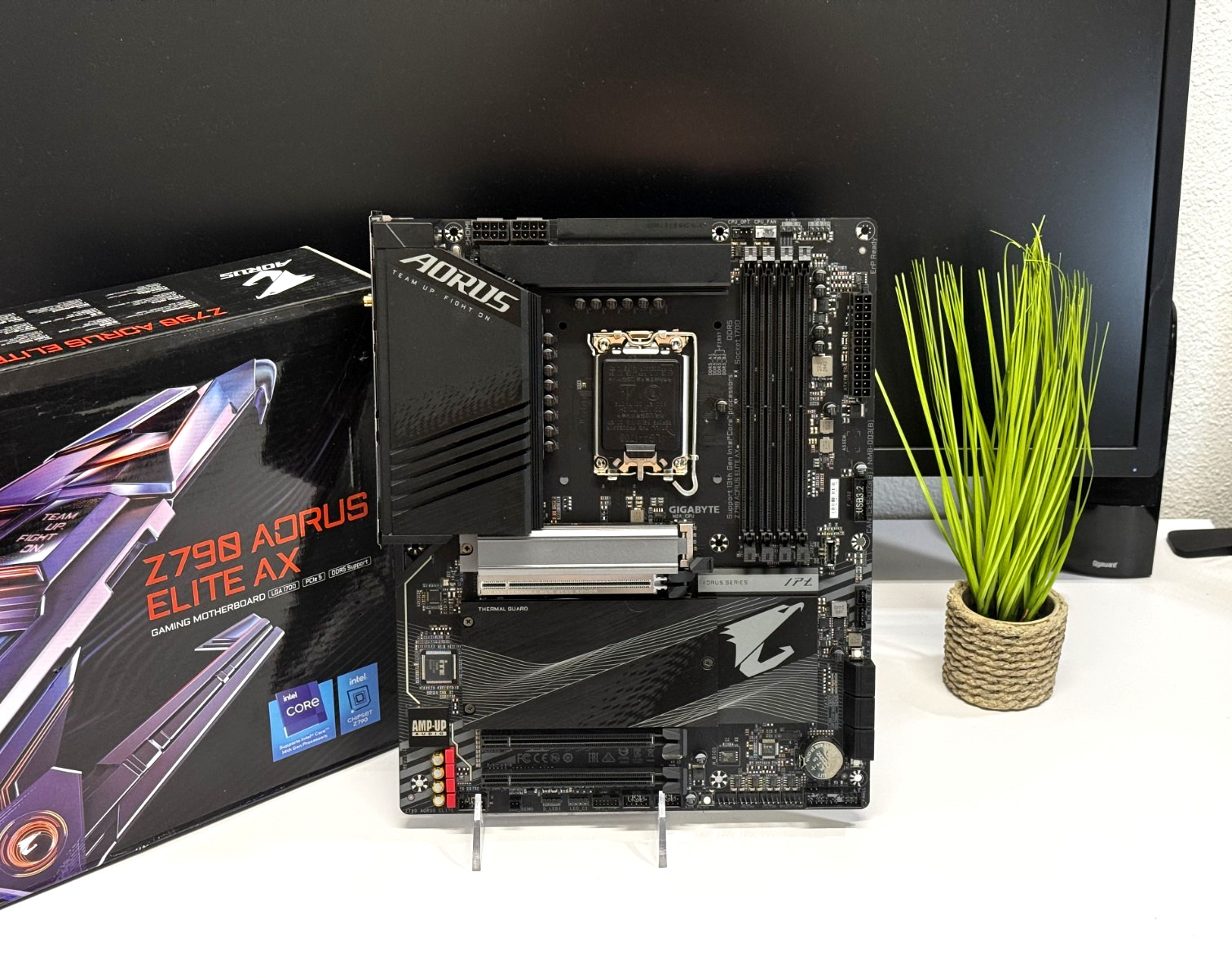 GIGABYTE Z790 AORUS ELITE AX DDR5 LGA1700 WiFi 6E PCIe 5.0 ATX