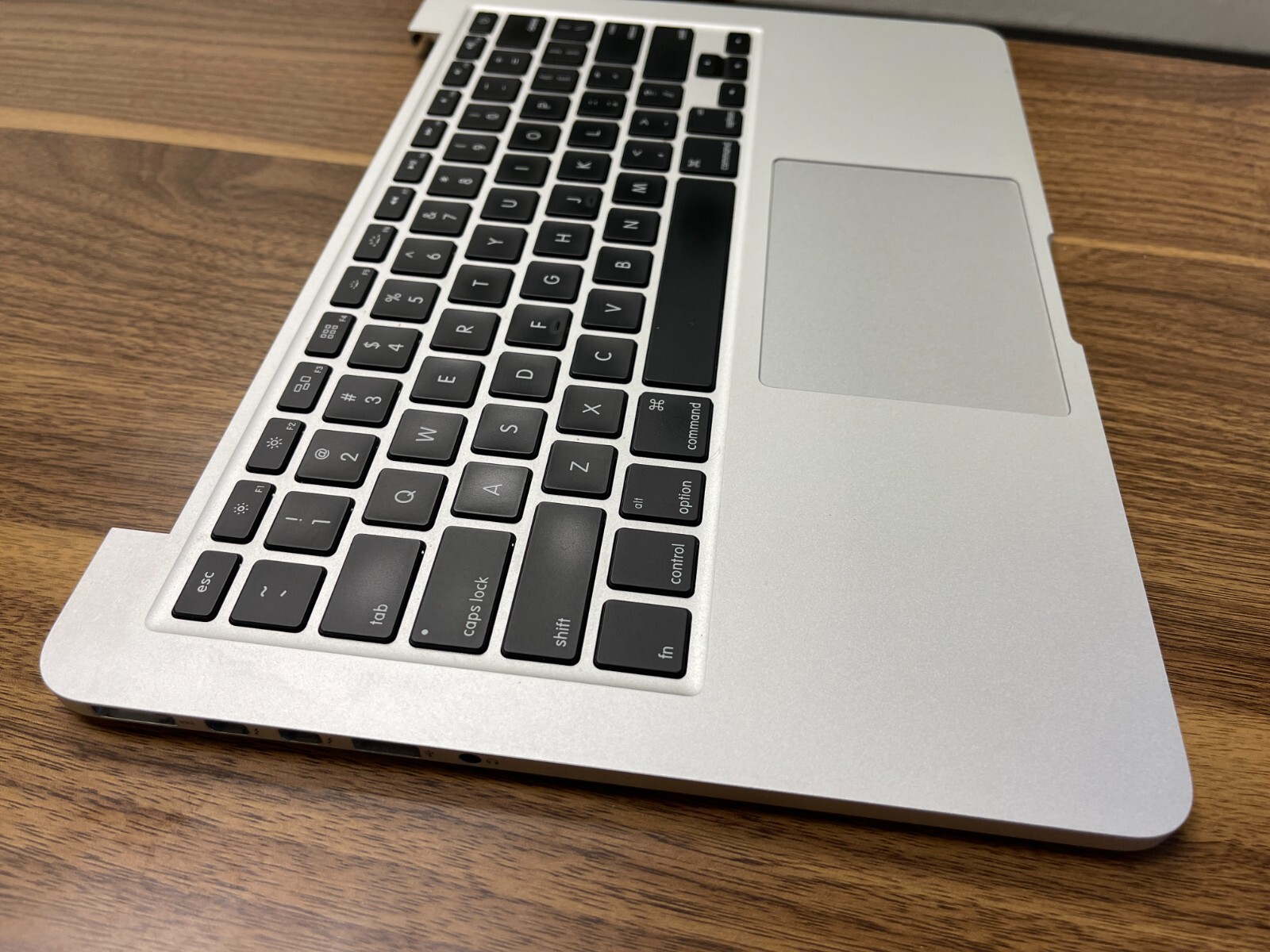 Apple MacBook Pro 13″ 2015 A1502 Top Case Palmrest + Touchpad + Battery WORK