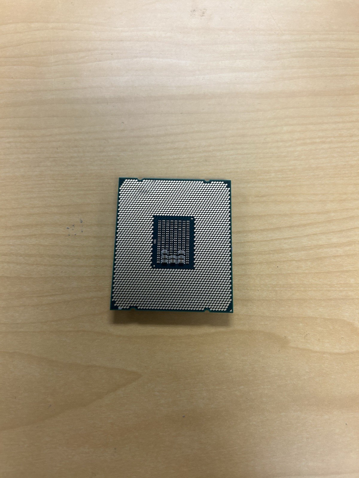 Intel Xeon E5-2620 v4 8-Core 2.10GHz LGA2011 20MB 8.0GT/s SR2R6