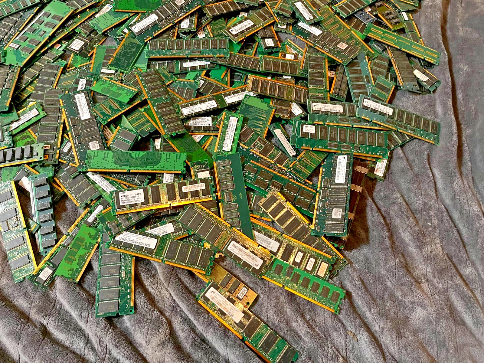 13.9 lbs Mixed Unshielded Computer Memory RAM Gold Recovery + 1.462 lbs Shielded