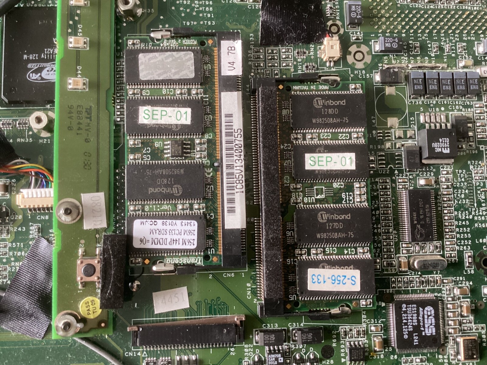 Sager/Clevo Motherboard 71-85V00-D04A With Misc parts