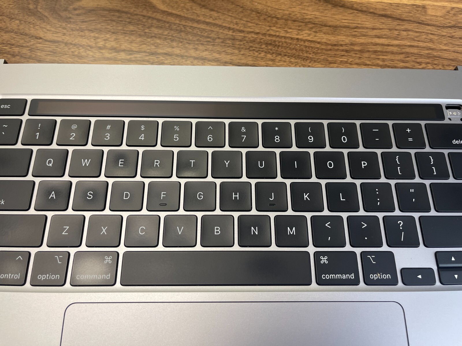 MacBook Pro 16″ 2019 2020 A2141 Top Case – Palmrest + Battery Space Gray – A