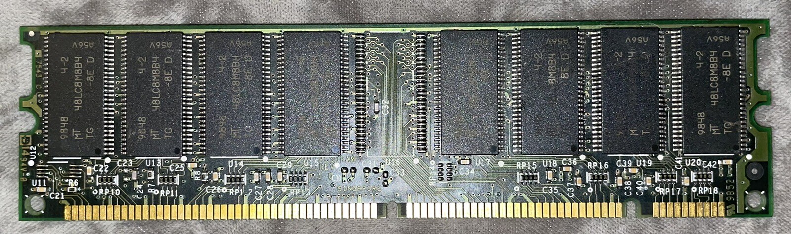 Compaq Singapore MT16LSDT1664AG-10CY5 PC100-322-620 323013-001 98505 RAM MEMORY