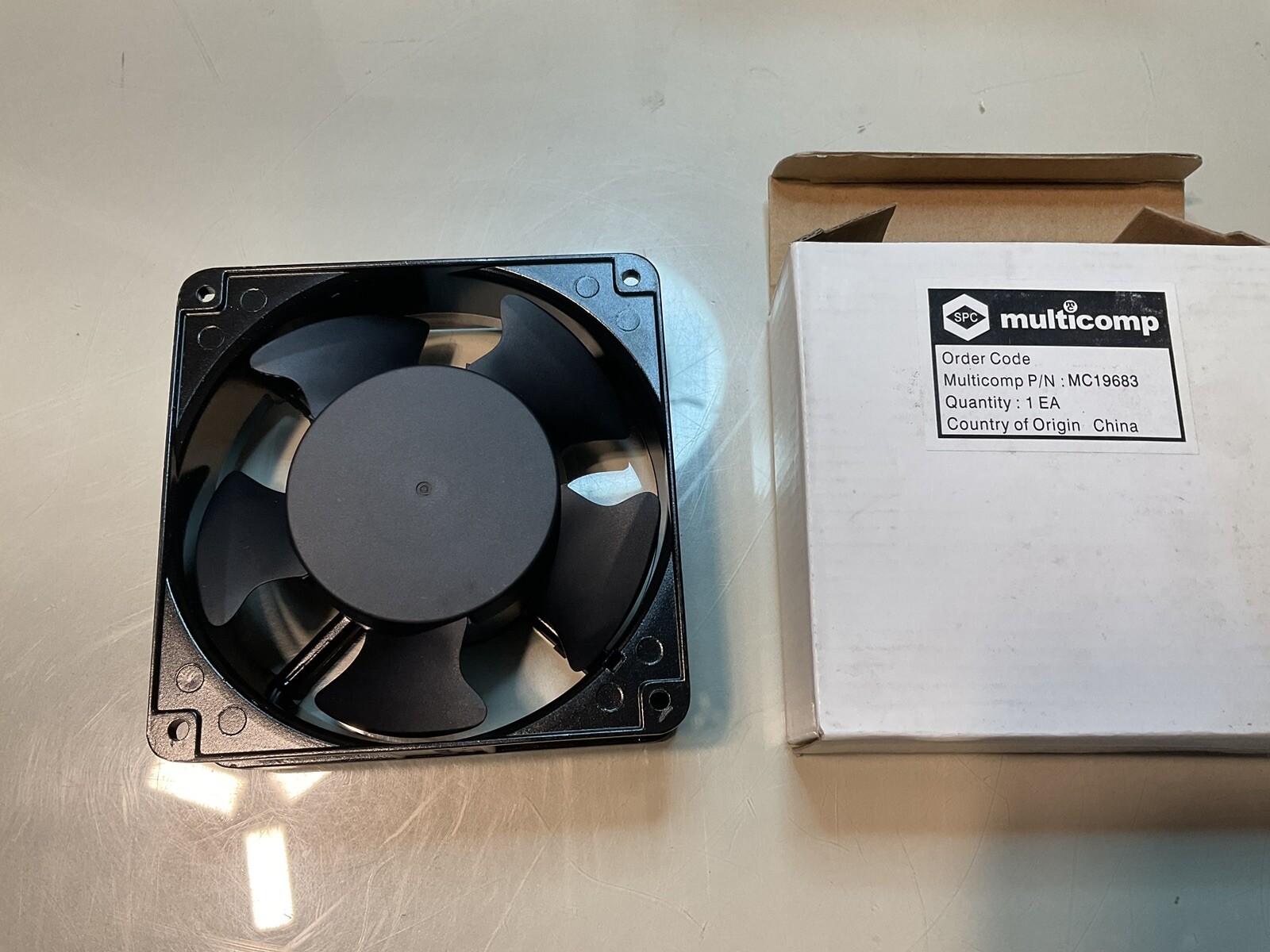 MULTICOMP MC19683 AC115V 0.26/0.24A IMPEDANCE PROTECTED METAL FAN