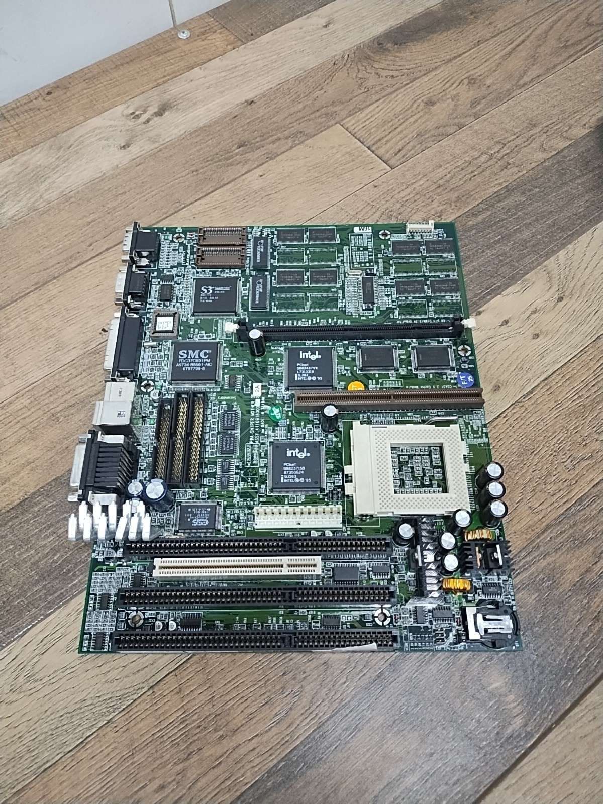 Compaq Presario MODEL SNIPER Socket 7 Motherboard – 304285-001