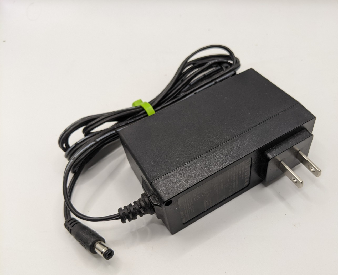 Genuine NETGEAR Switching Power Supply – Model MU42-3120350-A1 – 12V 3.5A