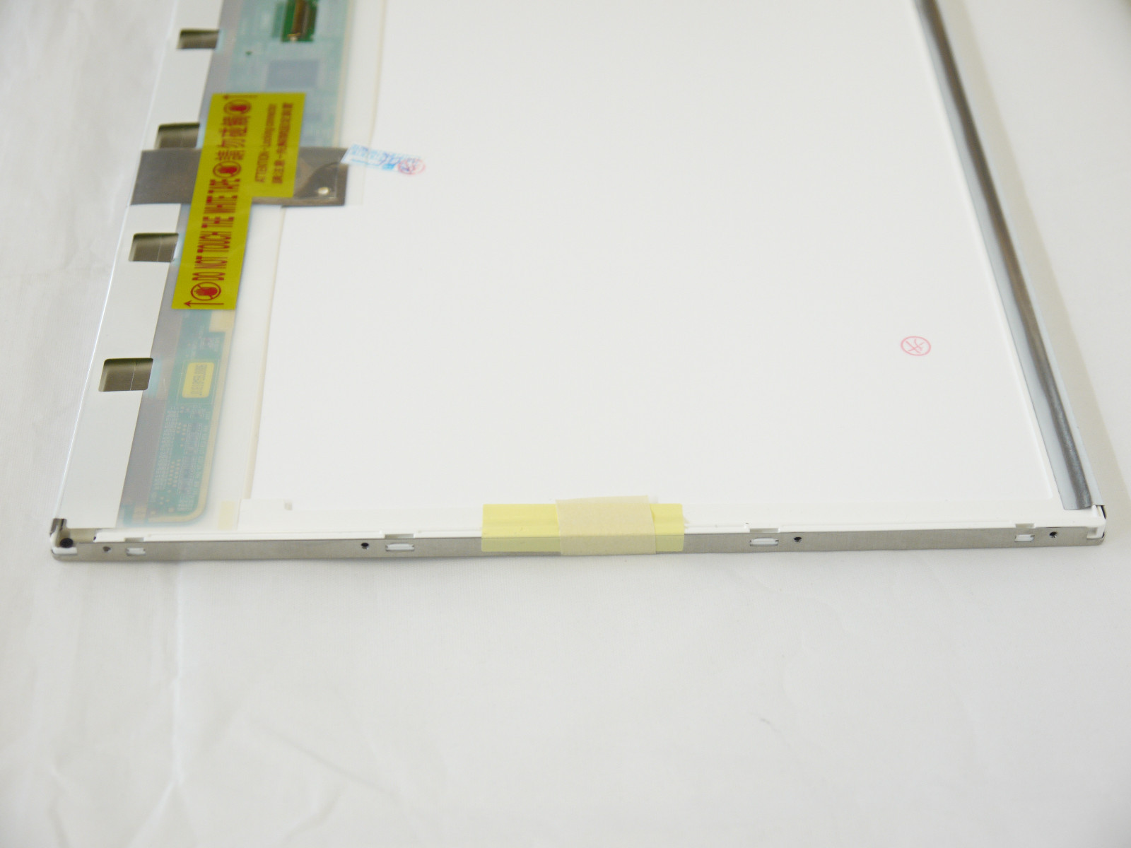 NEW Matte LED LCD Panel WXGA+ 1440×900 Screen for Apple Macbook 15″ A1226 A1260