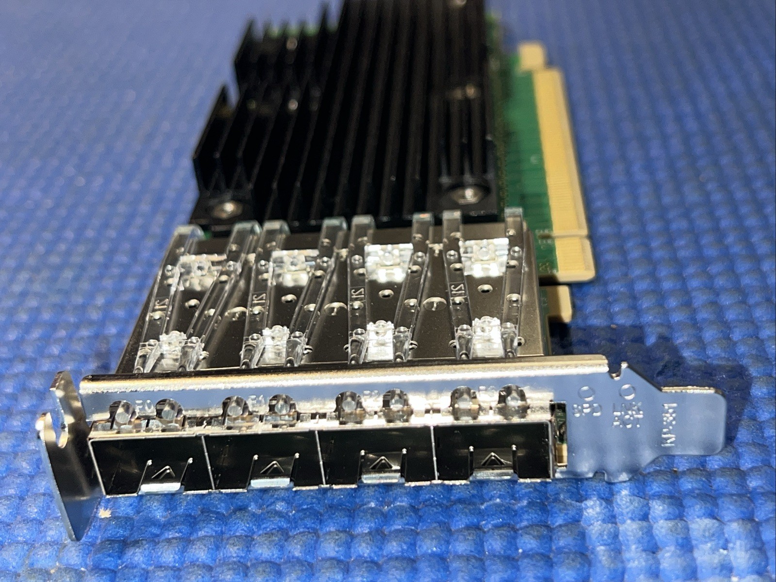 Silicom PE425G4I81L-XR E810-CAM1 4-Port 25GbE SFP28 PCIe NIC SFF