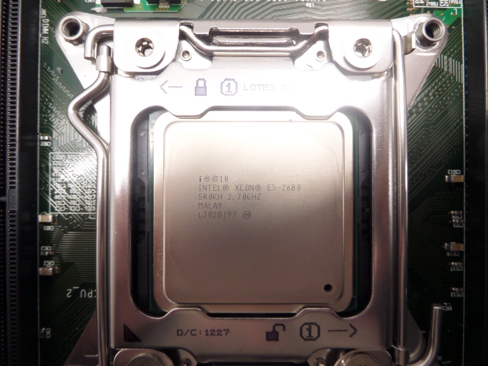 Intel KCC-REM-CPU-S2600CO Server Motherboard w/ 2x Xeon E5-2680 2.7GHz CPU