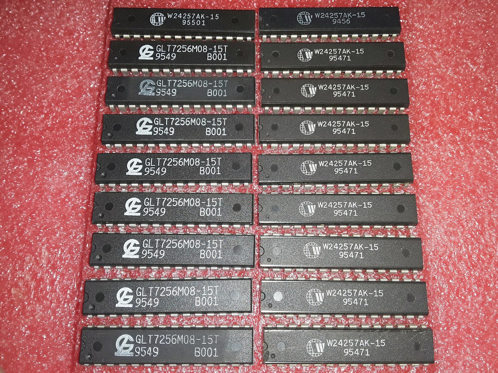 Lot of 18 TESTED 32K x 8 15ns SRAM for 386 486 motherboard + Intel 33MHz DX CPU
