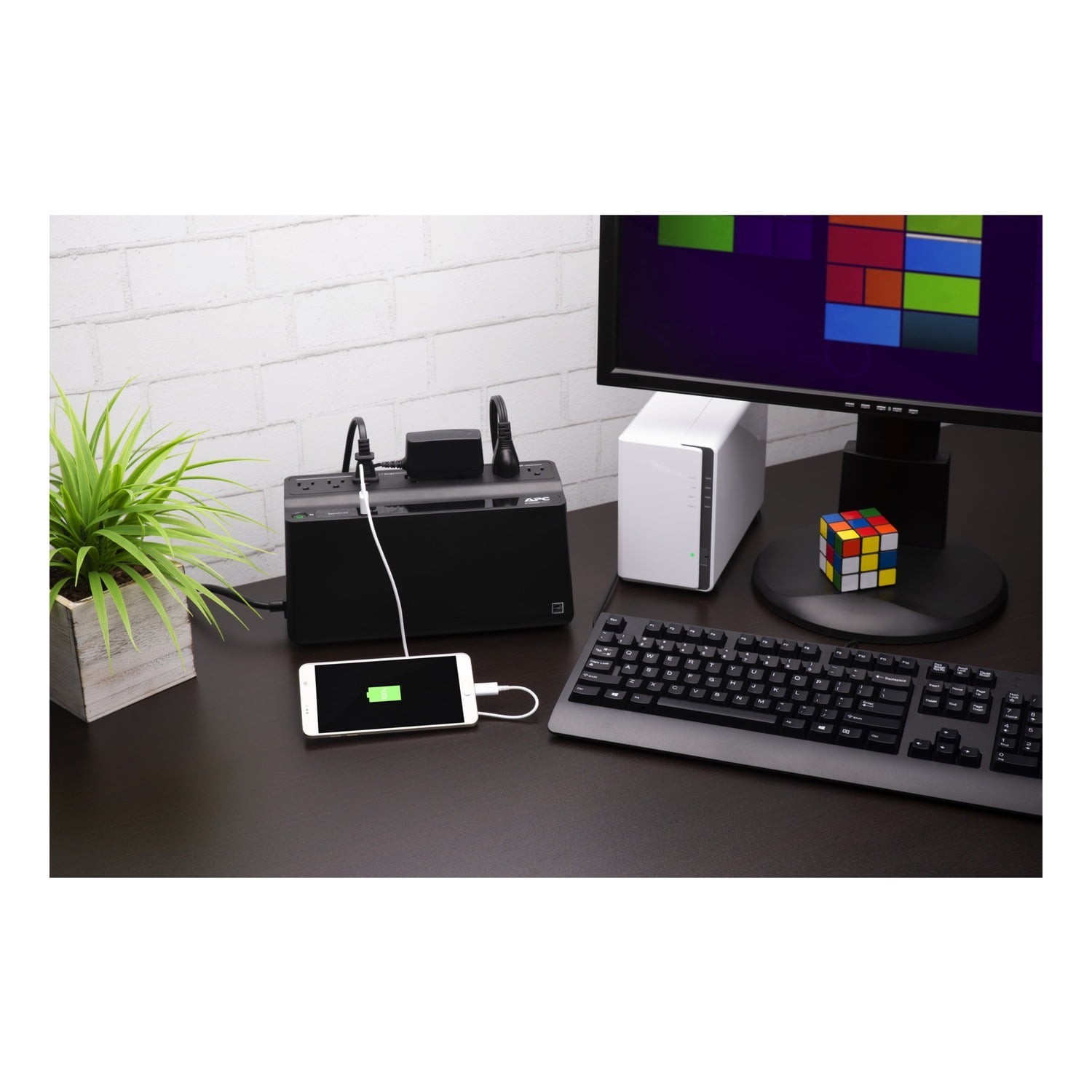 APC UPS Battery Backup 650VA UPS with 5 Backup Battery Outlets USB (BW650U1)™