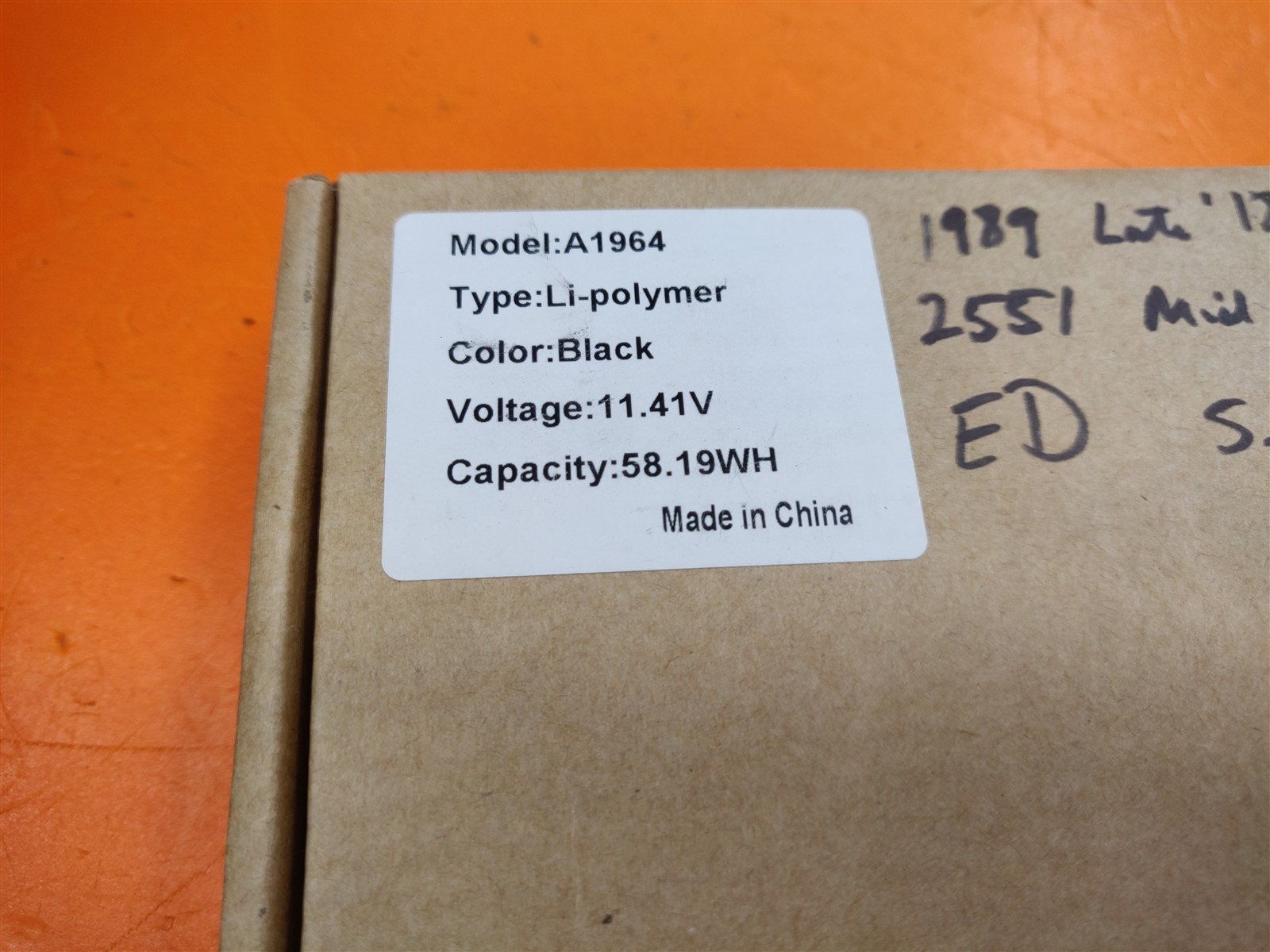 ⭐️⭐️⭐️⭐️⭐️ Replacement Rechargeable Battery Kit A1964 for MacBook Pro 13″ A1989