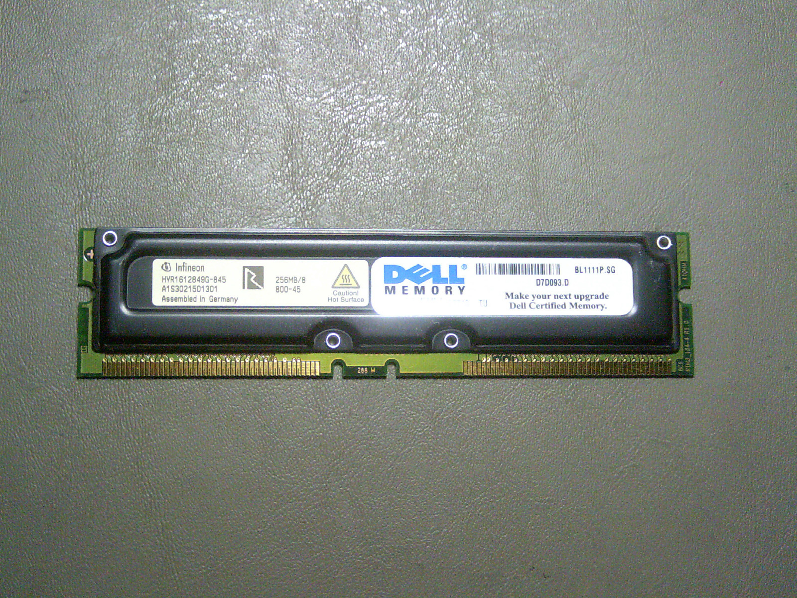 HYR1612849G-845 Infineon Germany 256MB /8 184 pin PC800-45 8d NONECC RDRAM RIMM