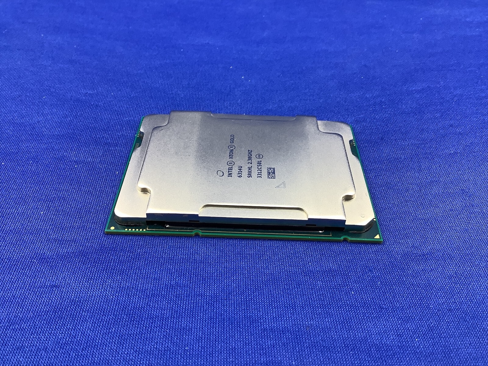 SR3GK Intel Xeon Silver 4114 13.75M Cache, 2.20 GHz Processor CD8067303561800